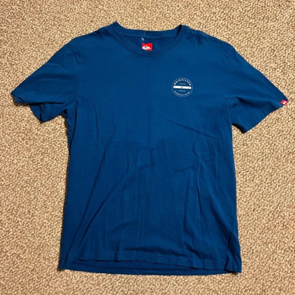 Quiksilver Graphic T-Shirt Size Medium Navy Blue Wave Mountain Circle Logo
